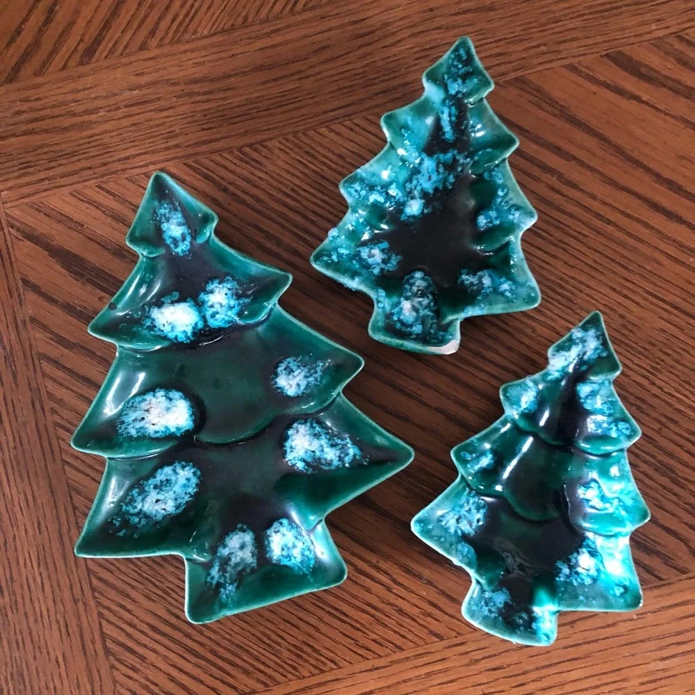Vintage Set of 3 Green Drip Glaze Stacking Ceramic Christmas Tree Nesting Dishes